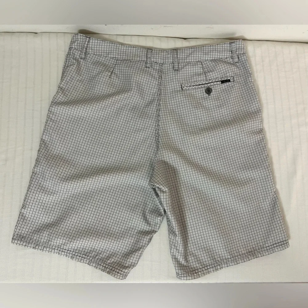 Valor Men's Board Shorts White Gray  Size 34